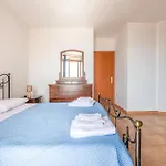 2 Bedroom Stunning In