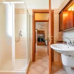 2 Bedroom Stunning In *