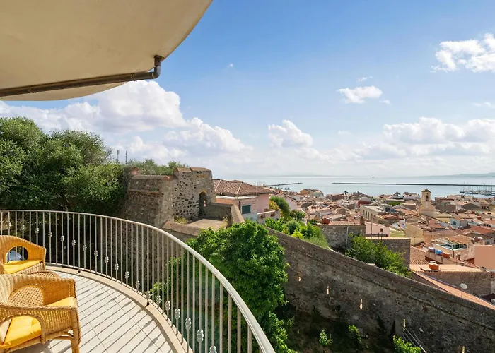 2 Bedroom Stunning In Apartament Carloforte (Isola di San Pietro)